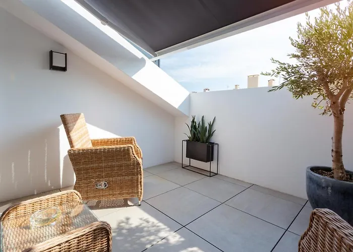 Stupendo-three Rooms-suite With Terrace -center -air Conditioning Appartamento