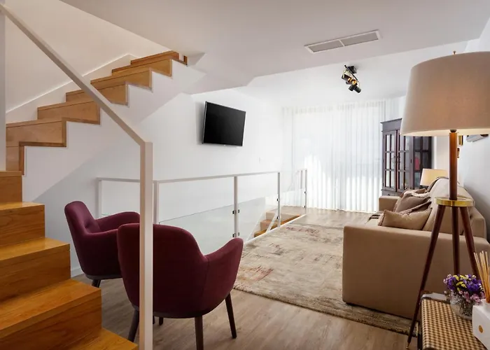 Appartamento Stupendo-three Rooms-suite With Terrace -center -air Conditioning Lisbona