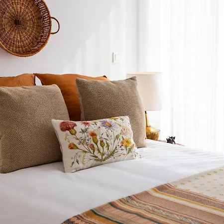 Stupendo-three Rooms-suite With Terrace -center -air Conditioning דירה *