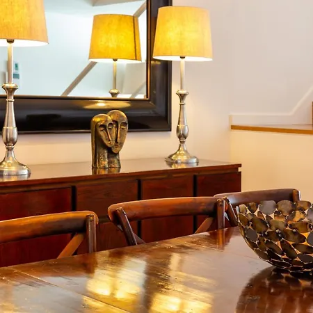 Stupendo-three Rooms-suite With Terrace -center -air Conditioning דירה